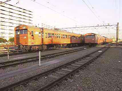 Chuo trains in the yard